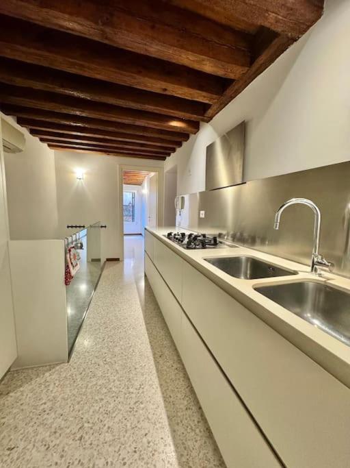 Appartement Dimora Spezier 4791 à Venise Extérieur photo